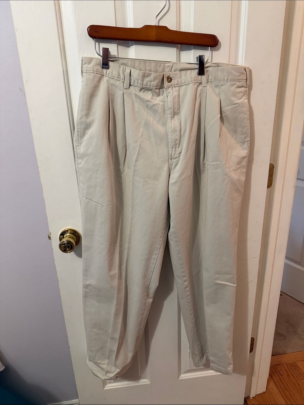 Van Heusen Cream Pleated Chinos - Classic Men's Khakis